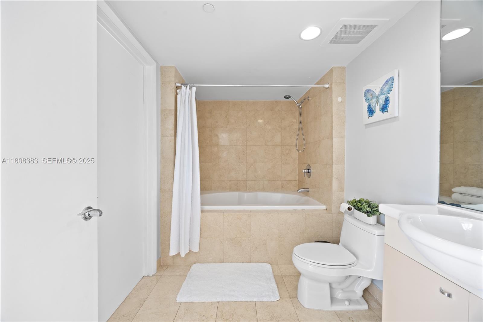 1830 S Ocean Drive 1807 Property Photo 17