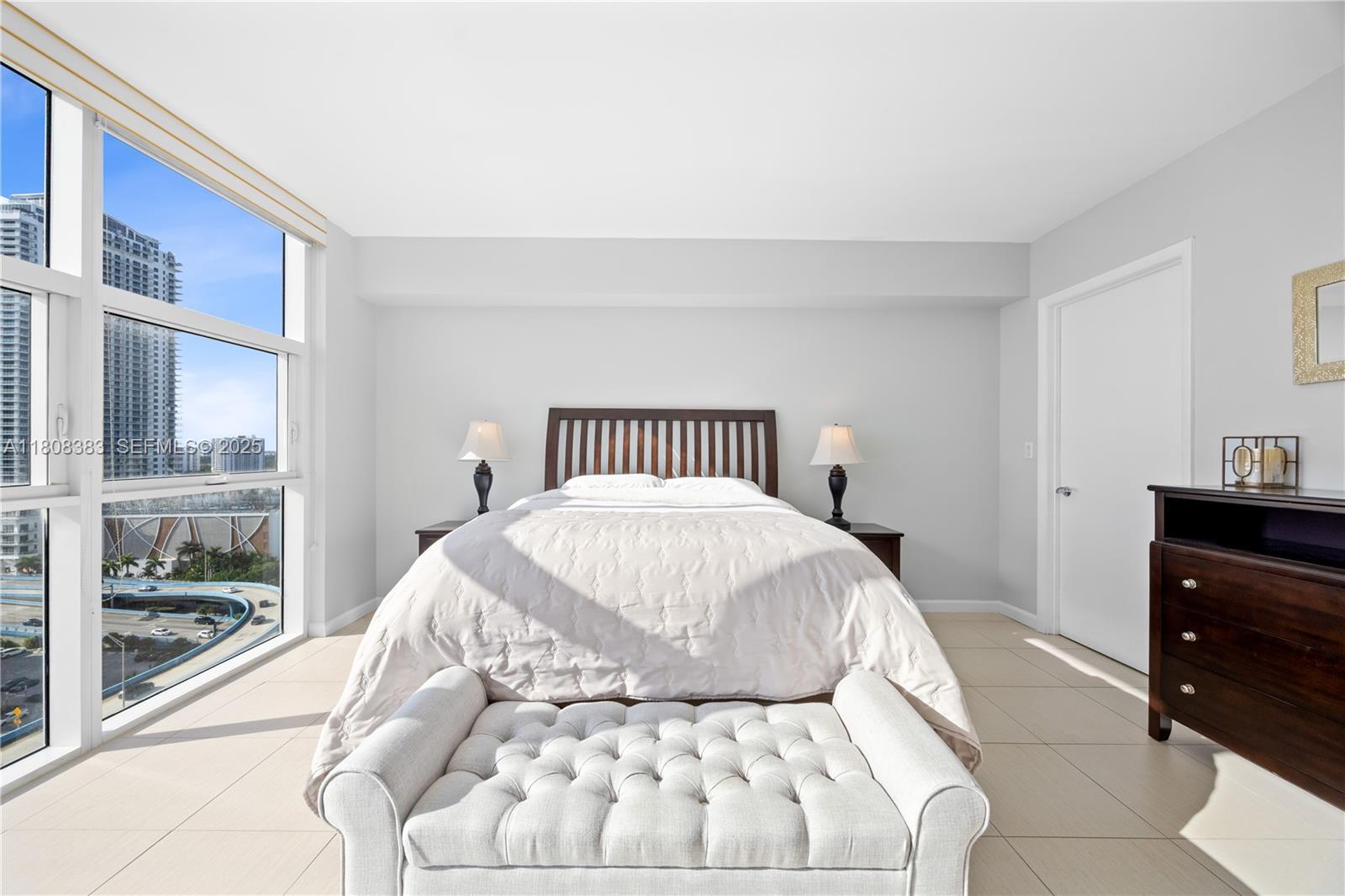 1830 S Ocean Drive 1807 Property Photo 21