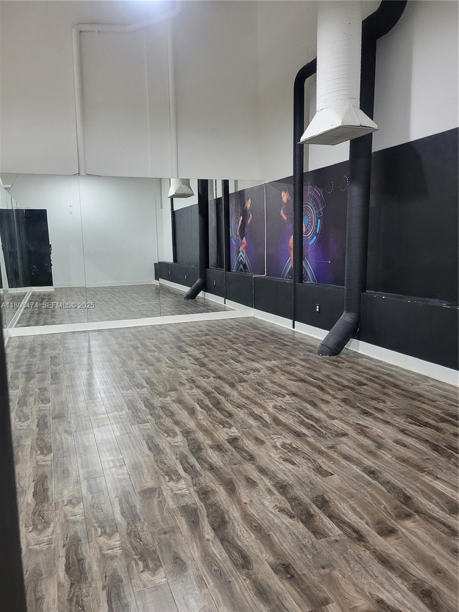 A11808474 Property Photo 9
