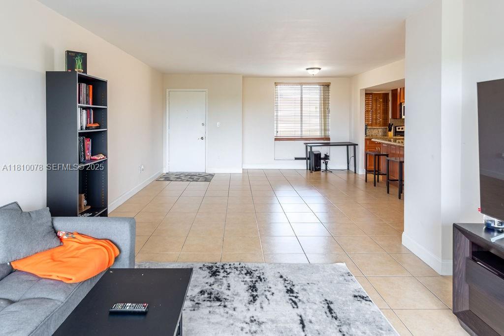 9110 Fontainebleau Boulevard 502 Property Photo 6