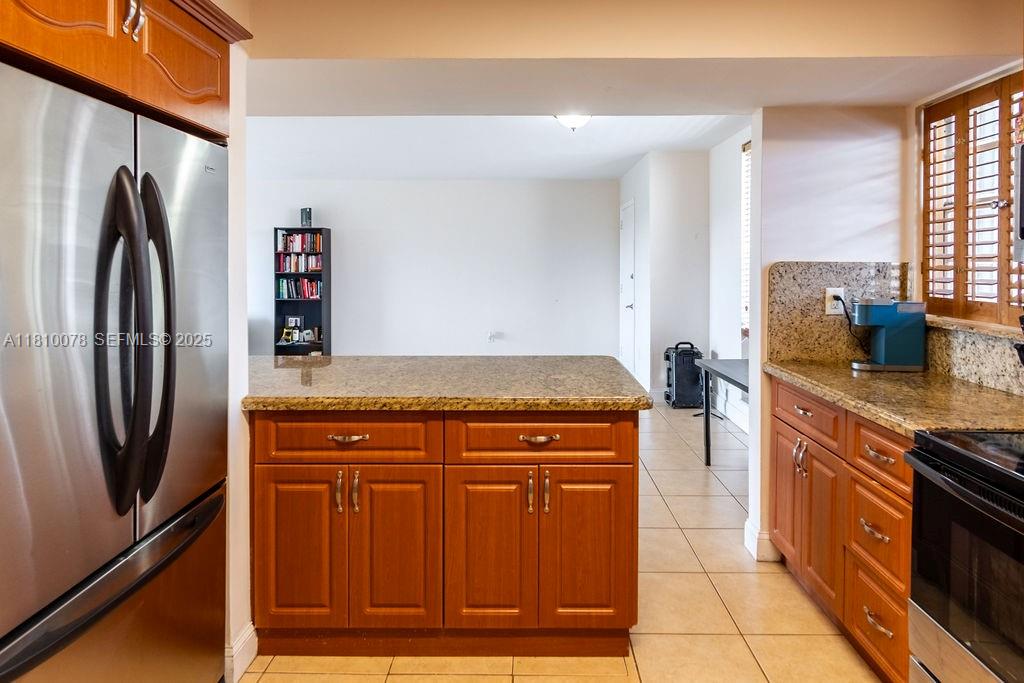 9110 Fontainebleau Boulevard 502 Property Photo 14