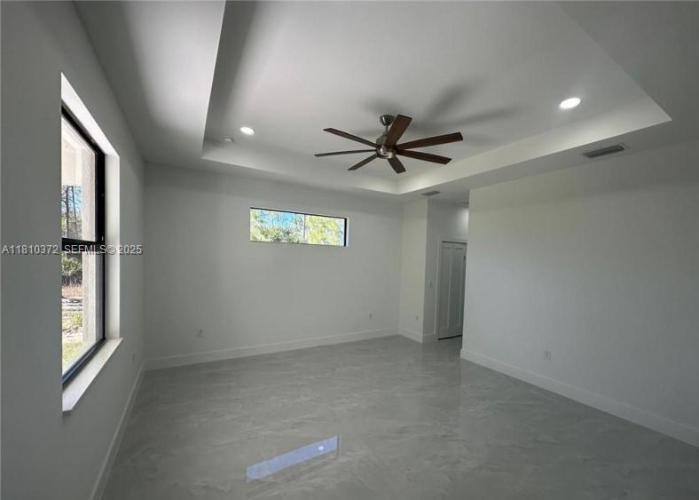 2002 E 13th Street Property Photo 12