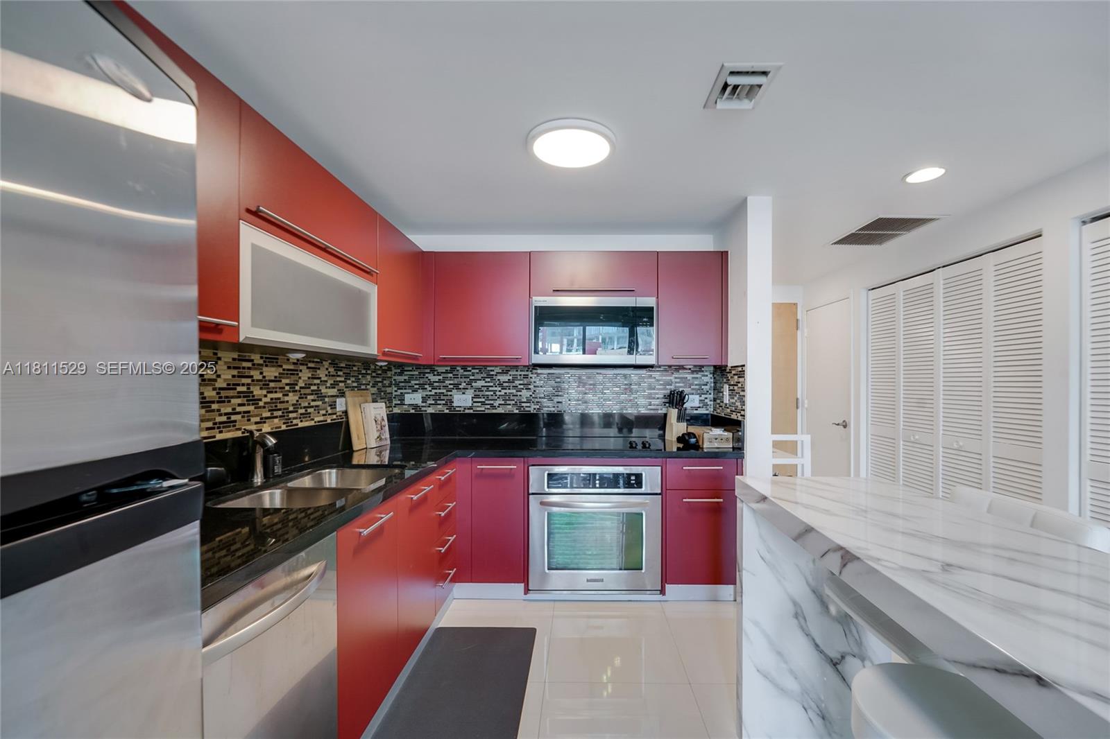 244 Biscayne Boulevard 644 Property Photo 2