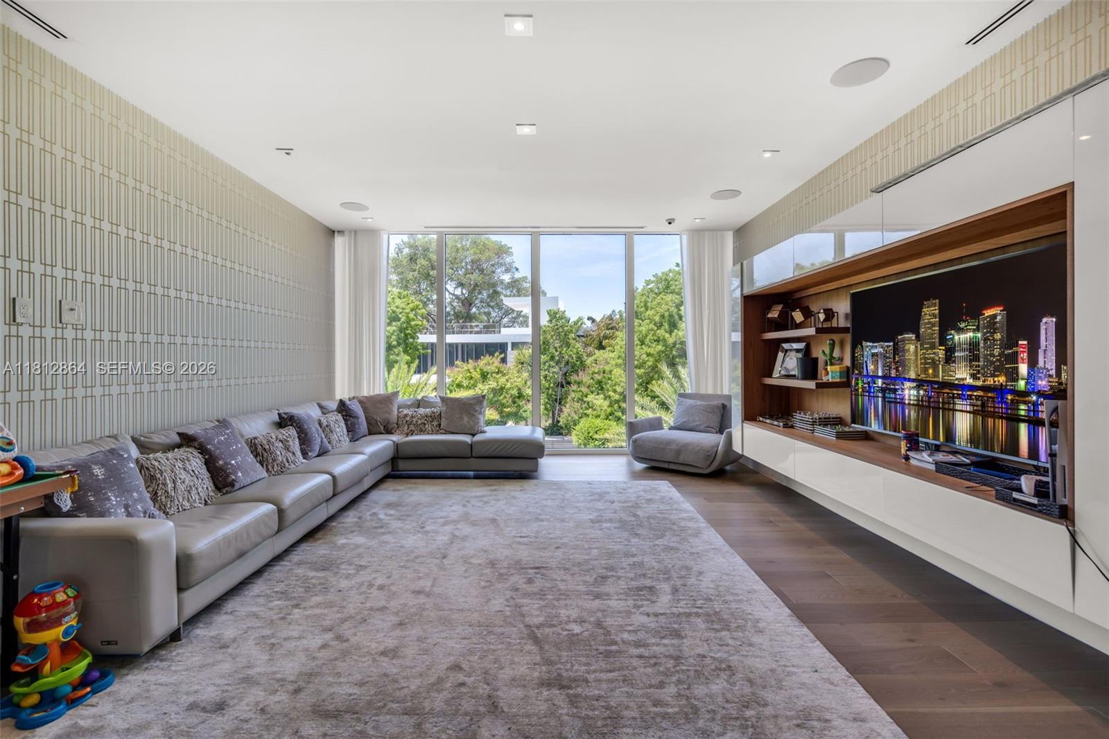 420 Island Drive Property Photo 33