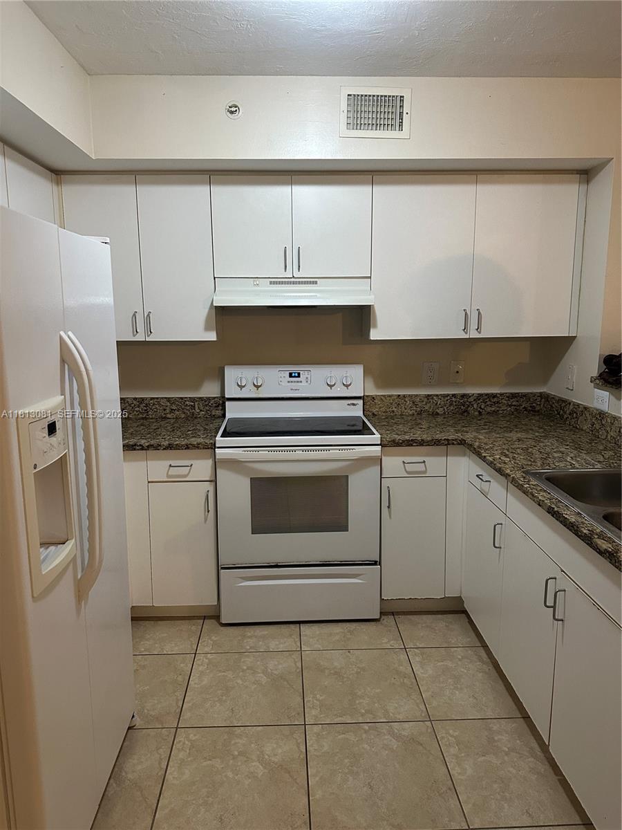 4828 N State Road 7 8107