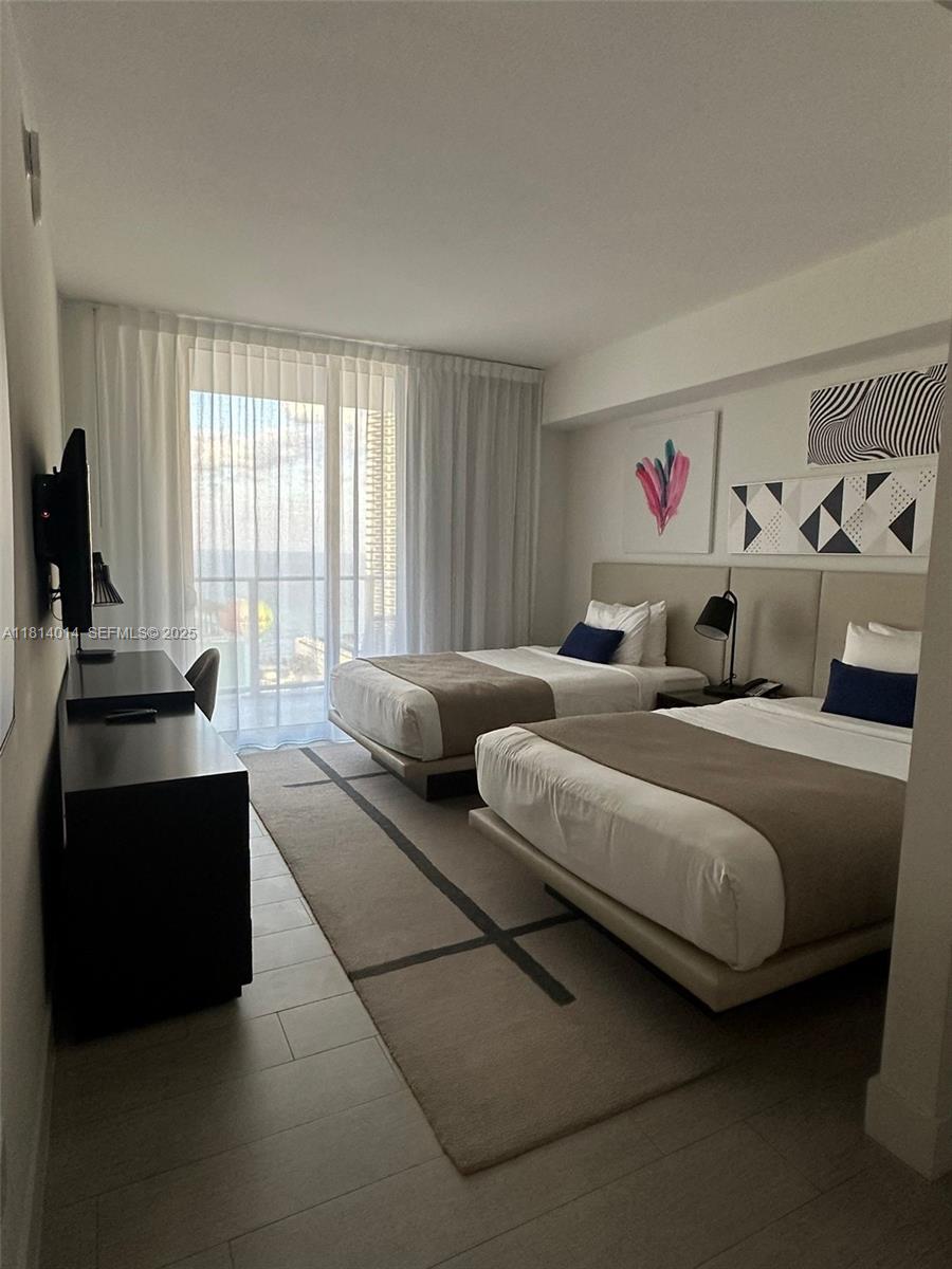 4010 S Ocean Drive R1707 Property Photo 5
