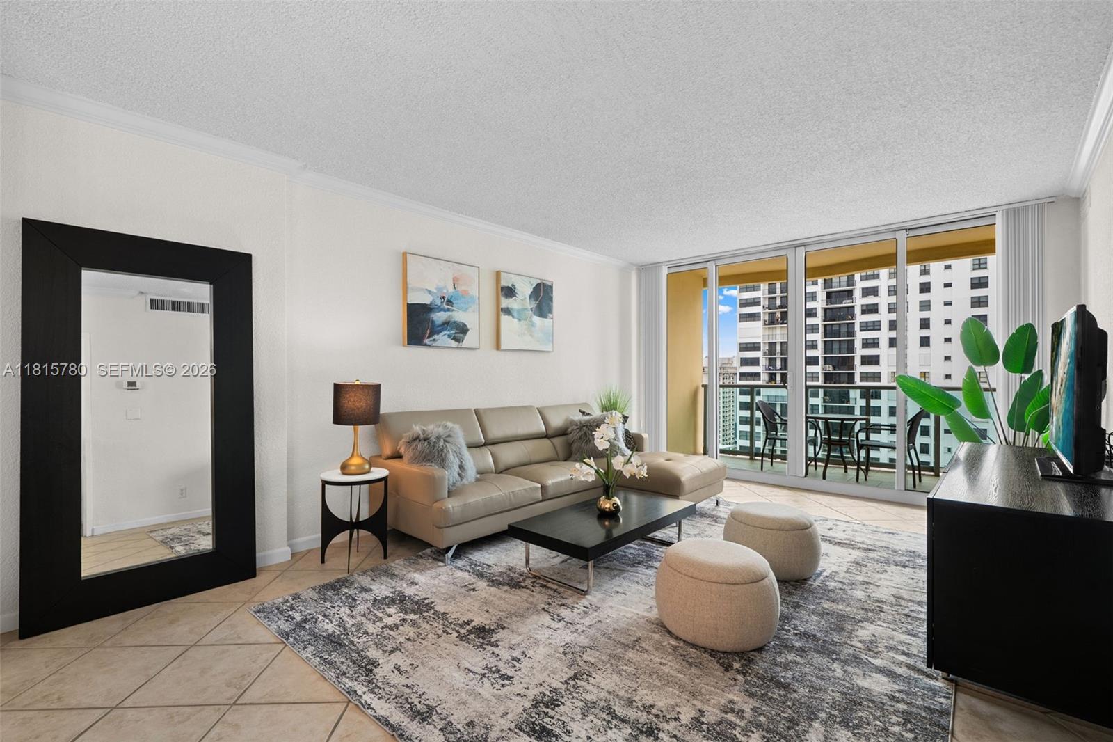 2501 S Ocean Drive Ph39 Property Photo 5