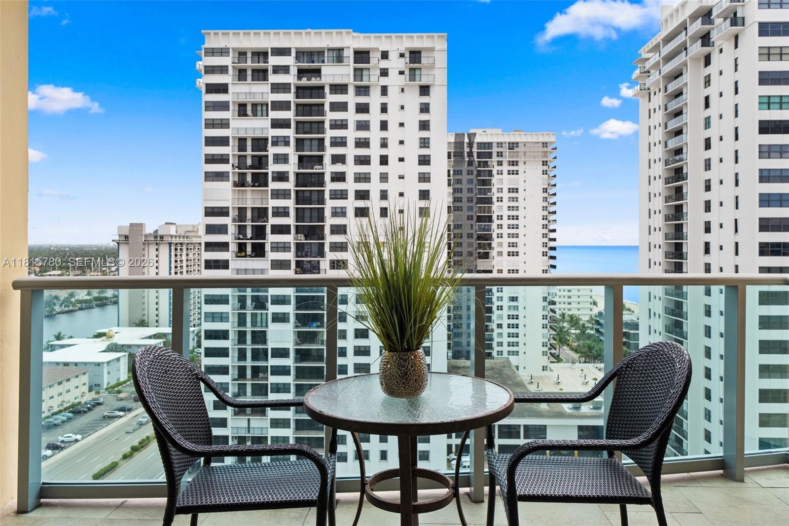 2501 S Ocean Drive Ph39 Property Photo 12