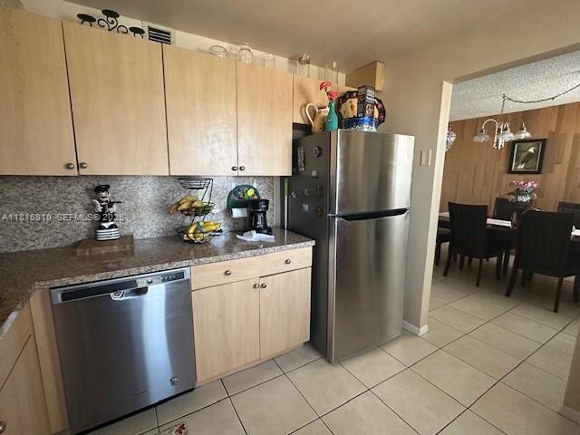 A11816810 Property Photo 6