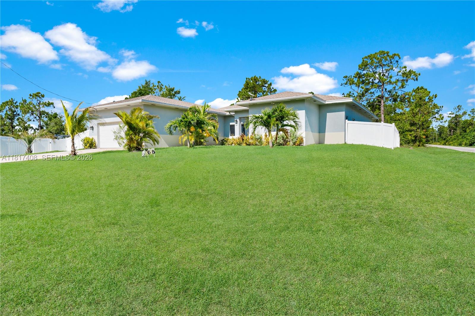 304 Bradley Property Photo 5