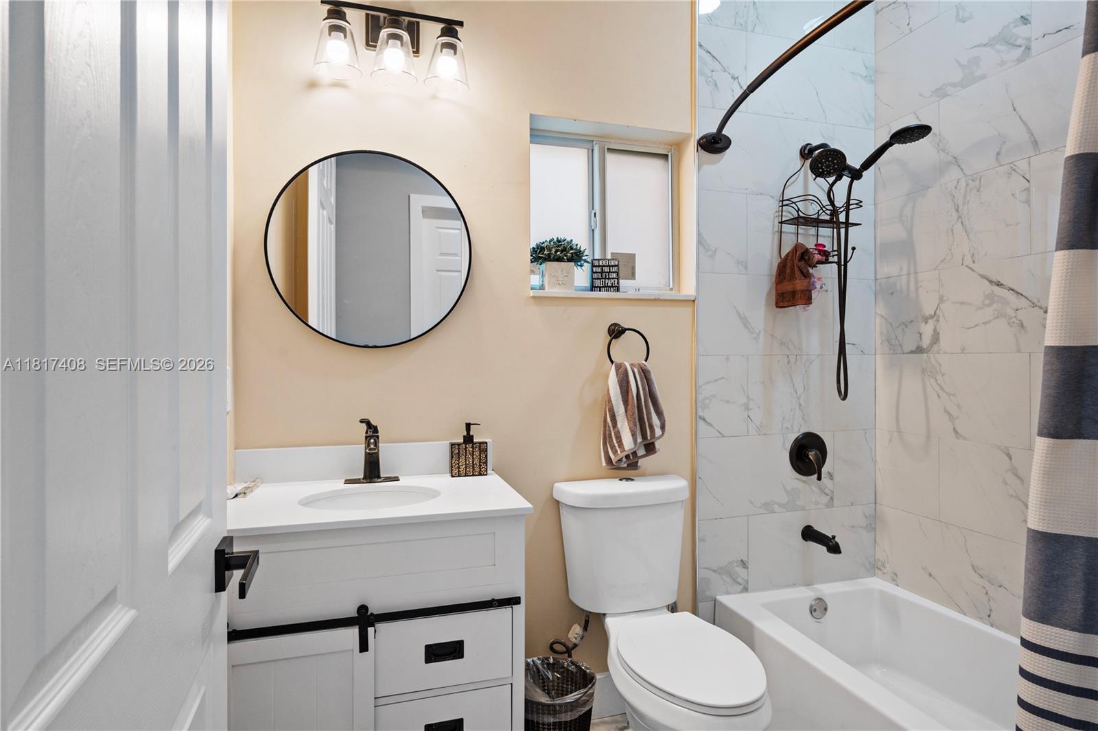 304 Bradley Property Photo 24