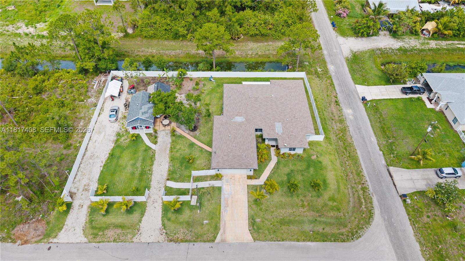 304 Bradley Property Photo 41