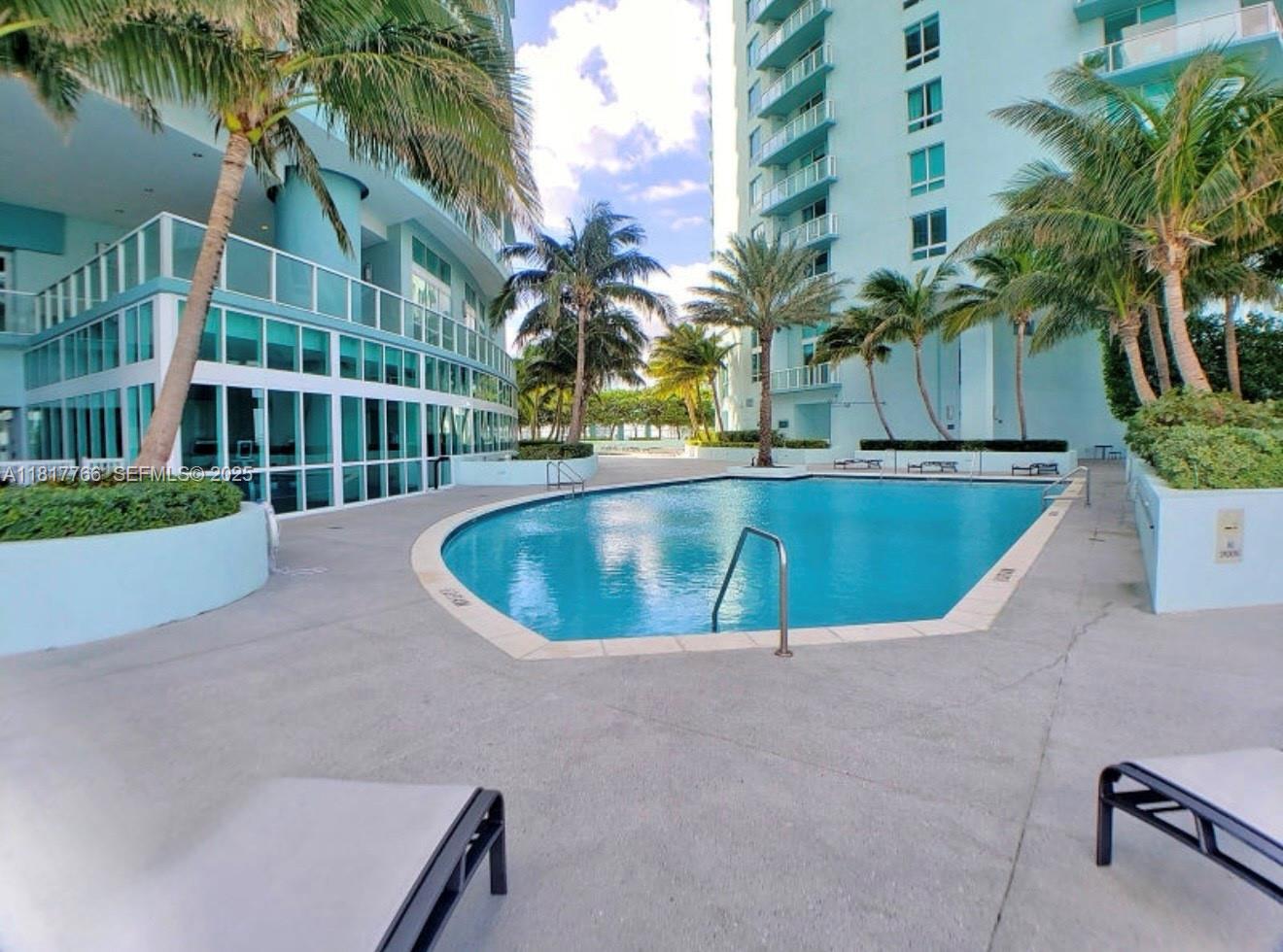 1900 N Bayshore Drive 3909 Property Photo 30