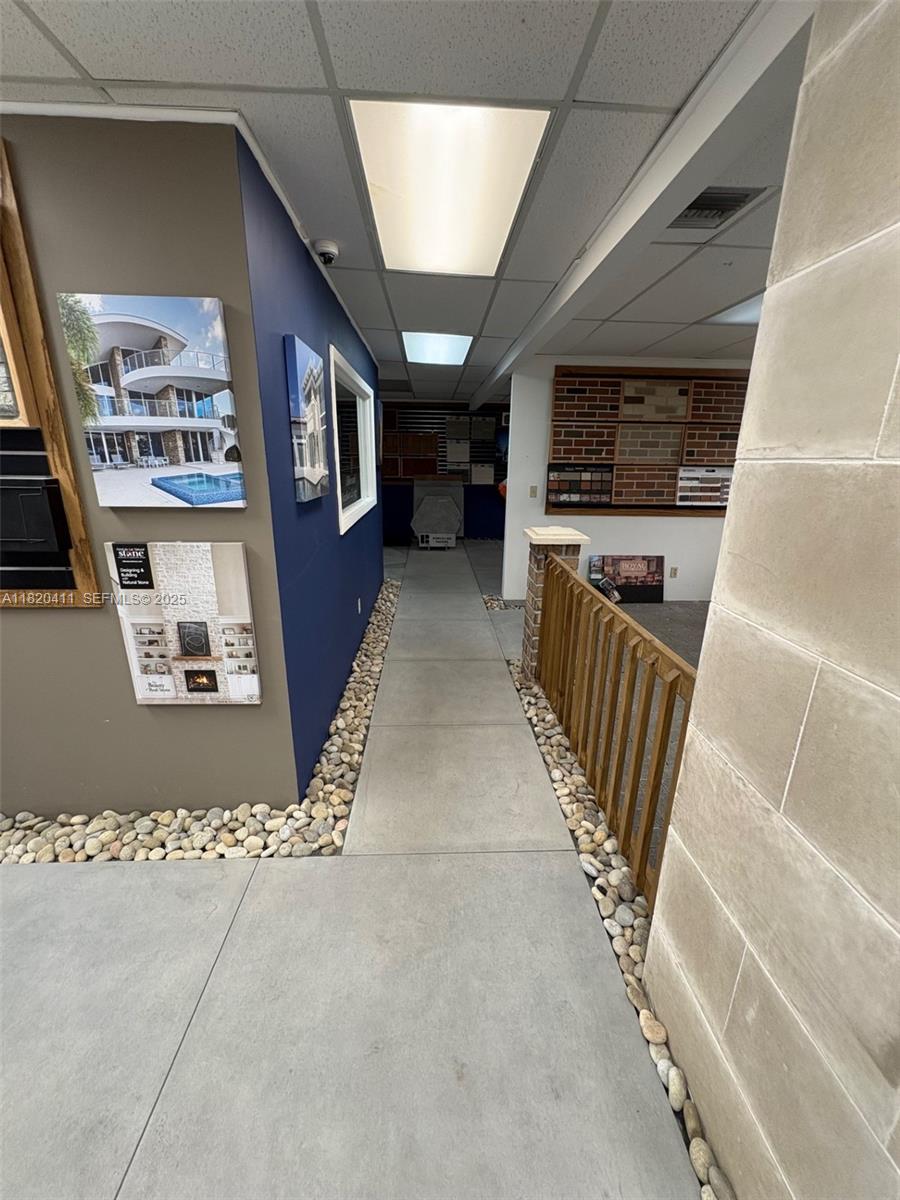 A11820411 Property Photo 2