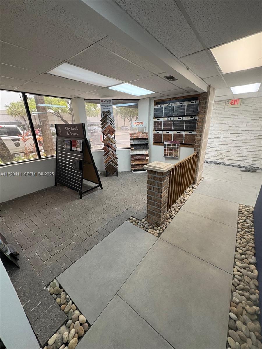 A11820411 Property Photo 5