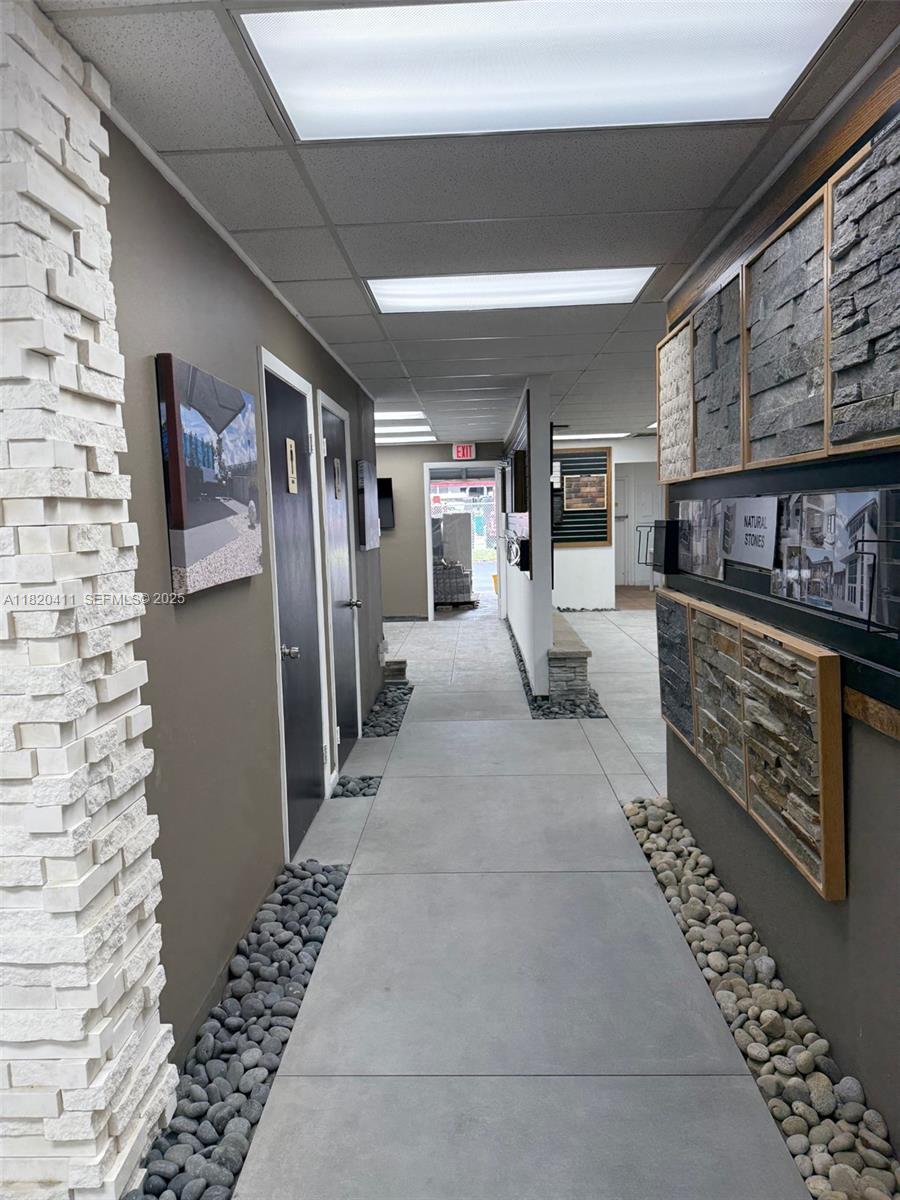 A11820411 Property Photo 11