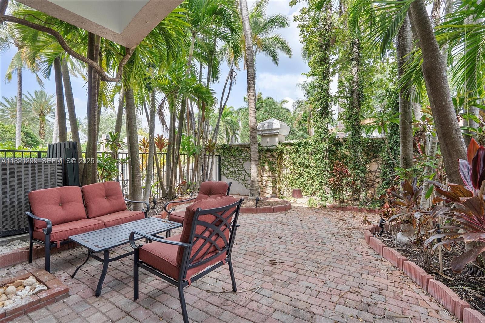 1382 Harbor View W Property Photo 20