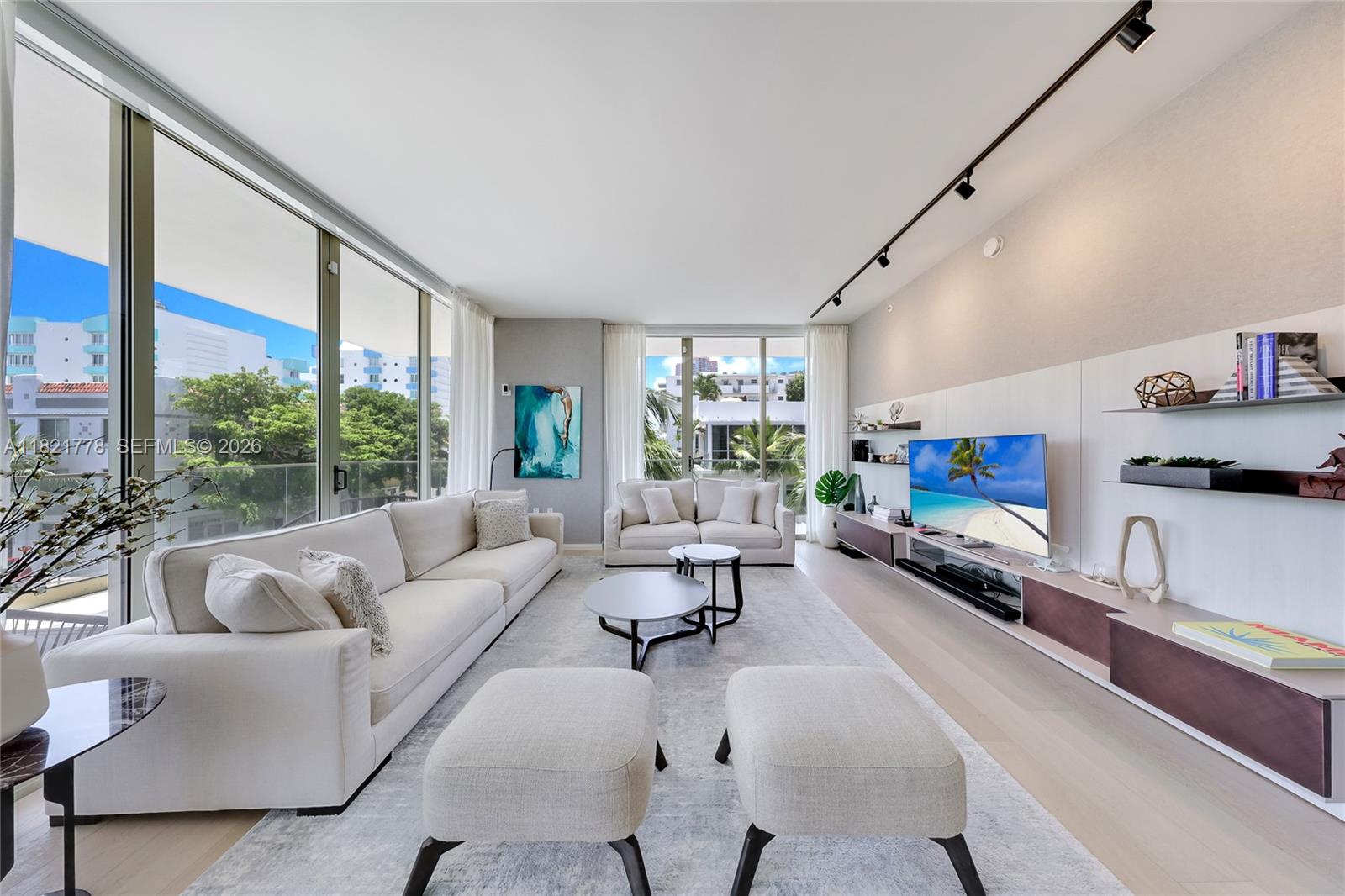 300 Collins Avenue 3d Property Photo 2