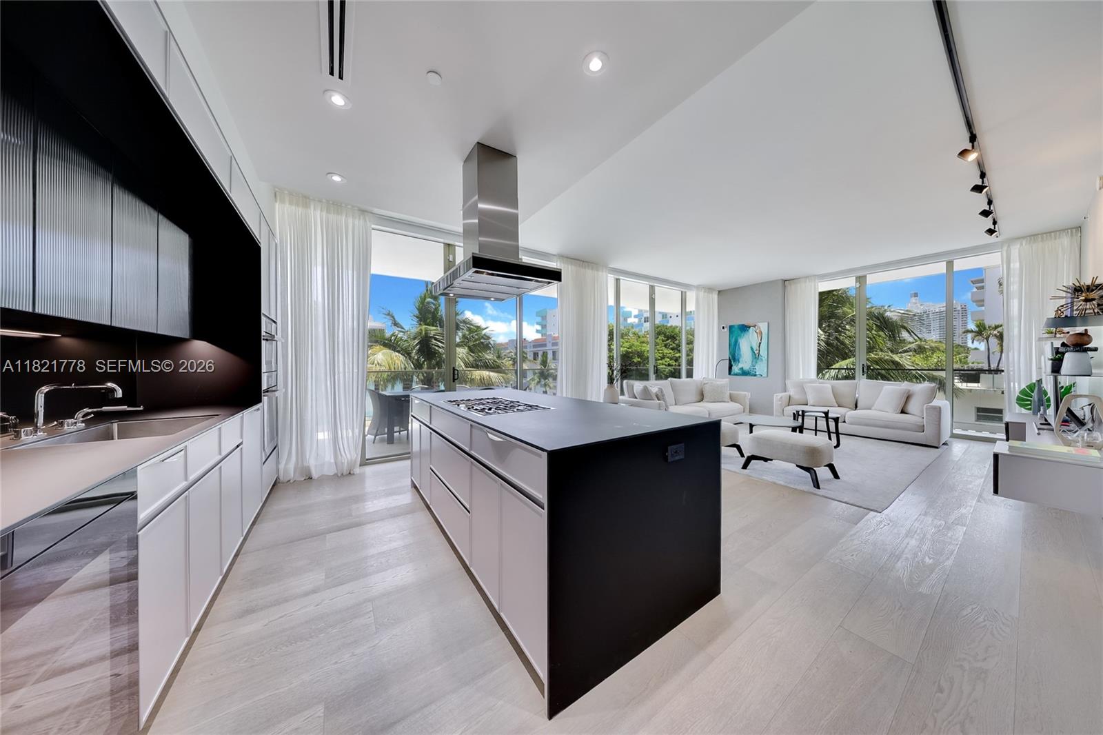 300 Collins Avenue 3d Property Photo 3