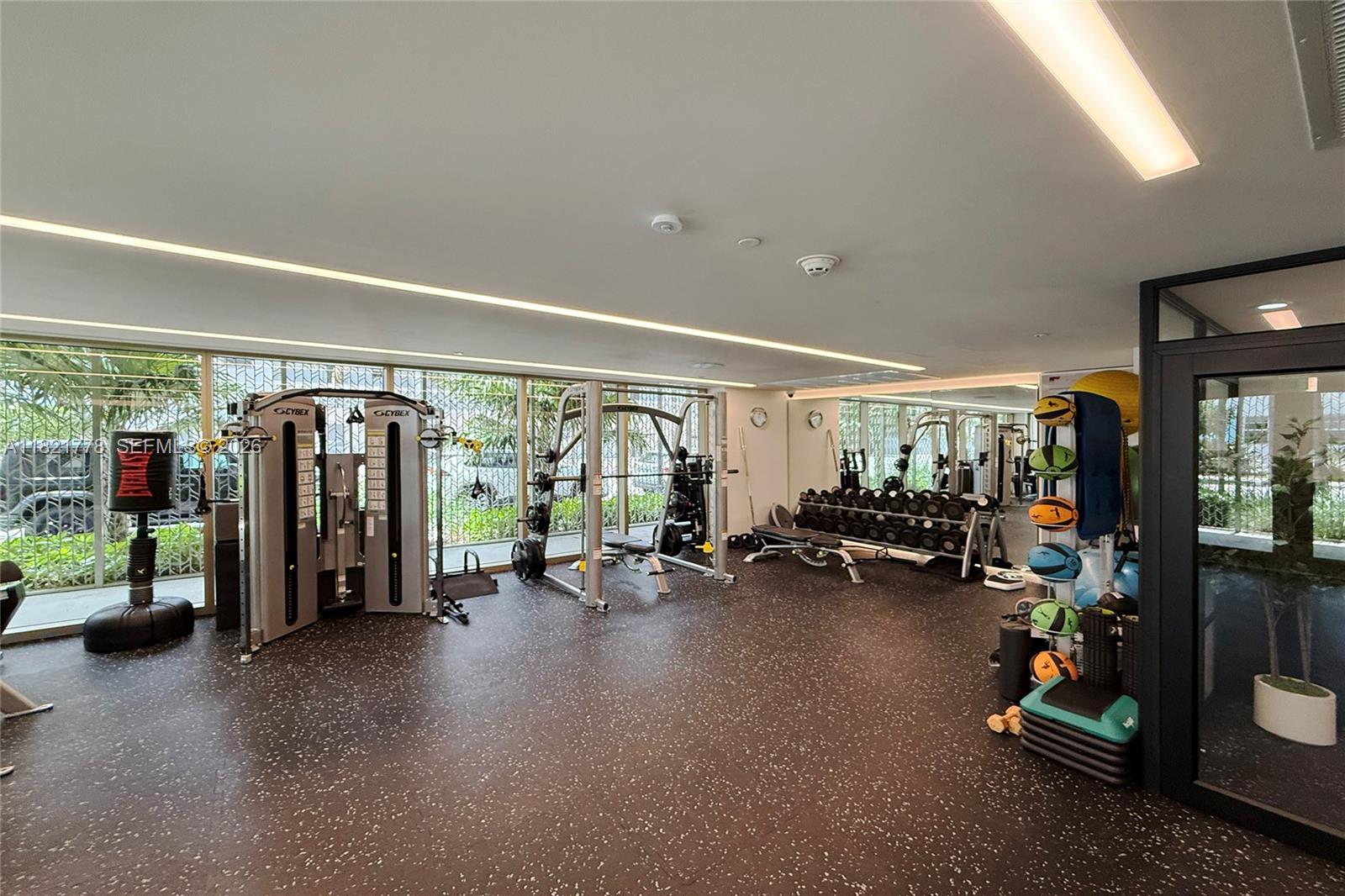 300 Collins Avenue 3d Property Photo 19