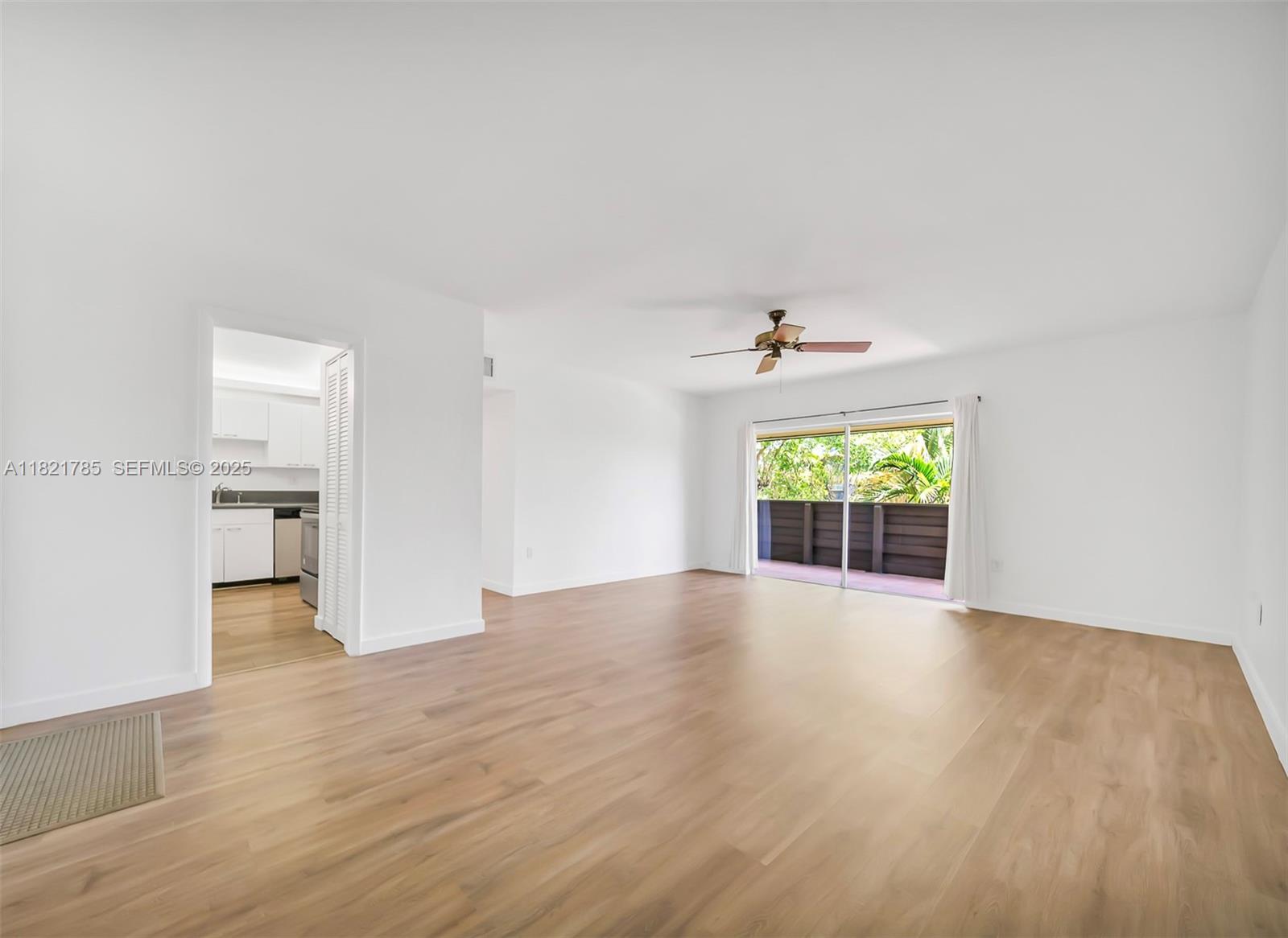8335 Sw 72nd Avenue 315d Property Photo 1
