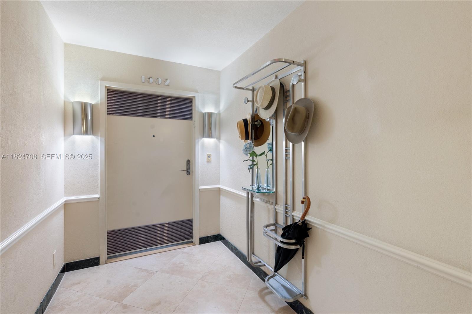 2200 S Ocean Lane 1501-1503 Property Photo 4