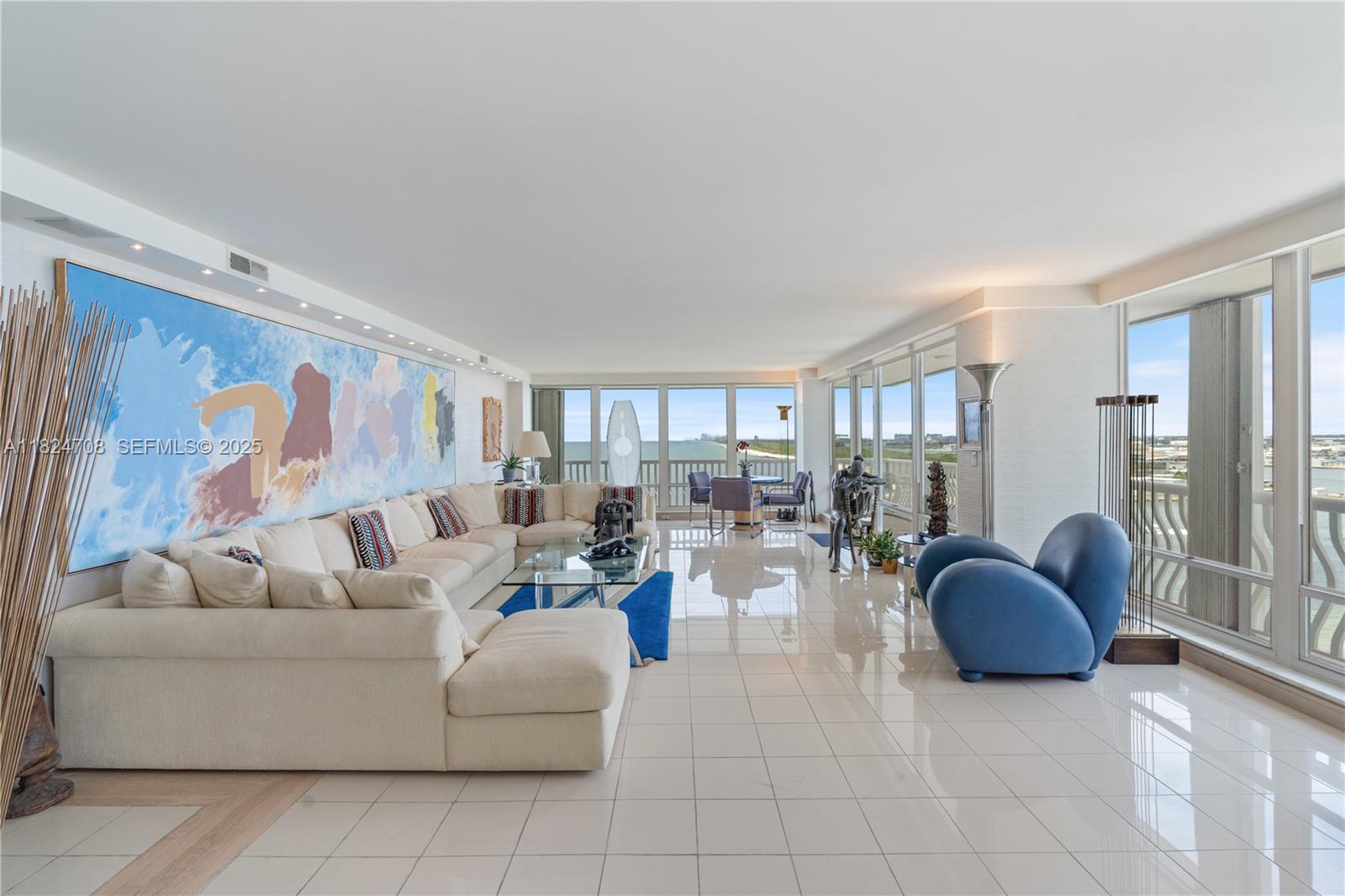 2200 S Ocean Lane 1501-1503 Property Photo 9