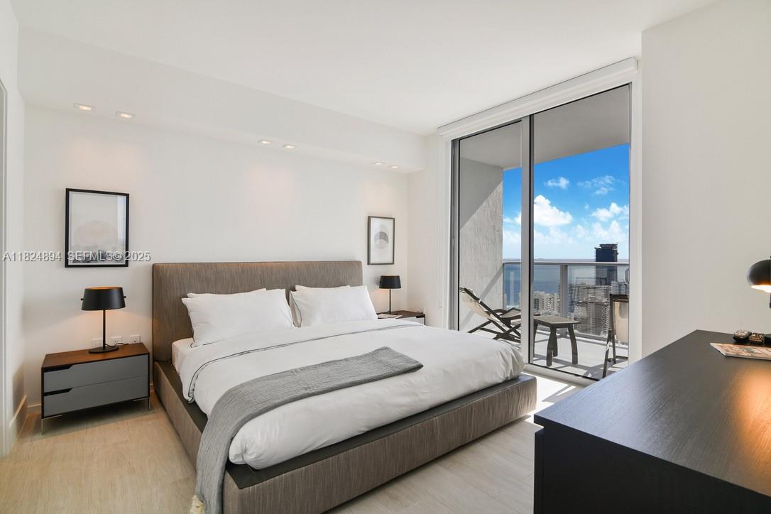 4010 S Ocean Drive T3708 Property Photo 10