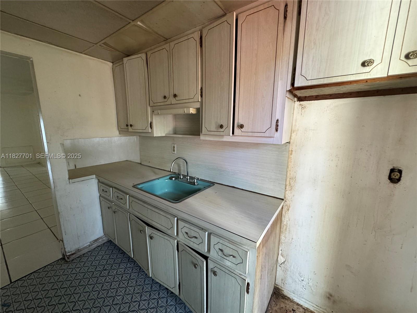 270 Ne 191st Street 108 Property Photo 4