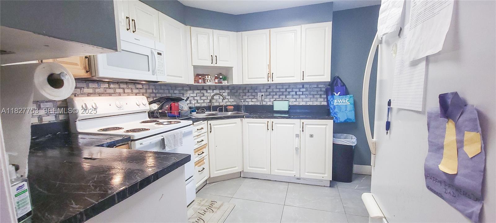3301 Spanish Moss Terrace 609 Property Photo 4