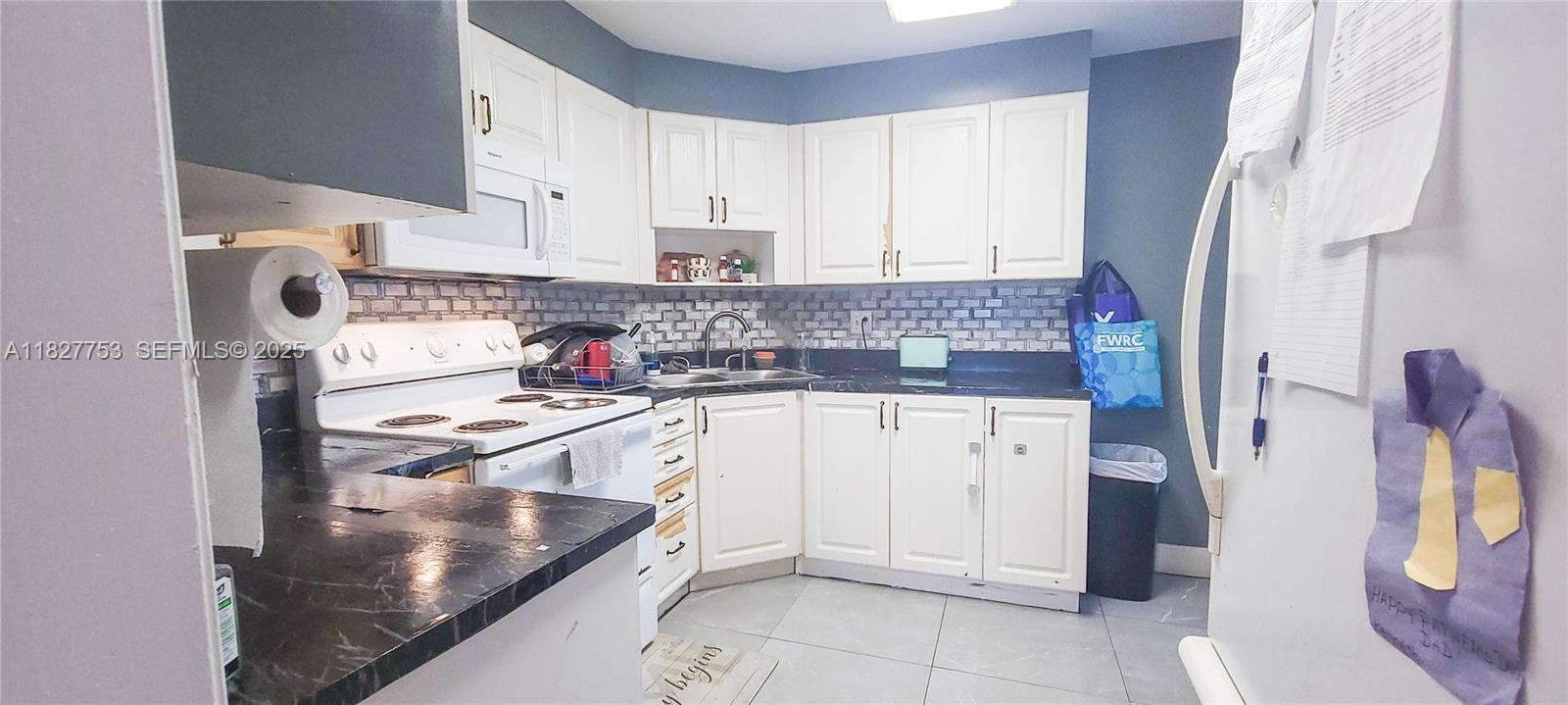 3301 Spanish Moss Terrace 609 Property Photo 5