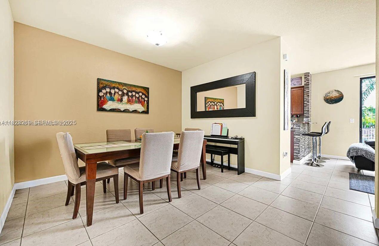 A11828269 Property Photo 6