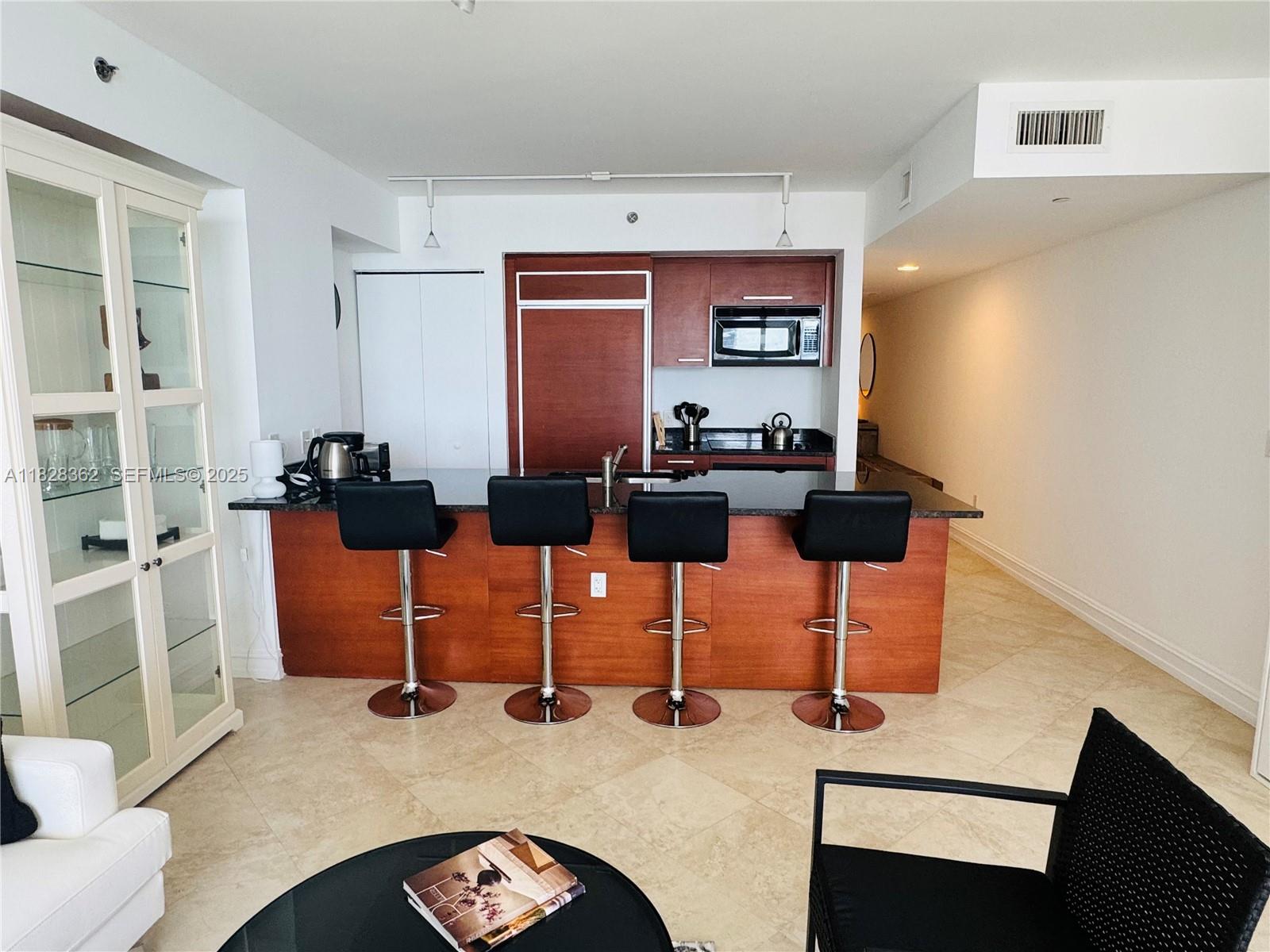 A11828362 Property Photo 9