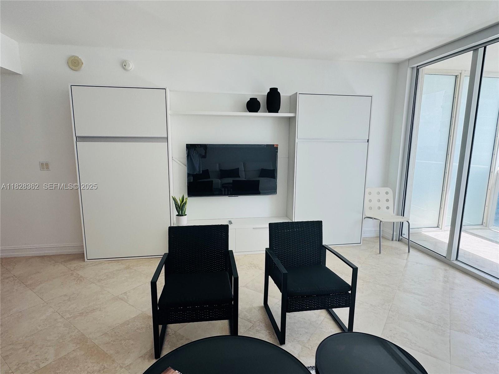 A11828362 Property Photo 18