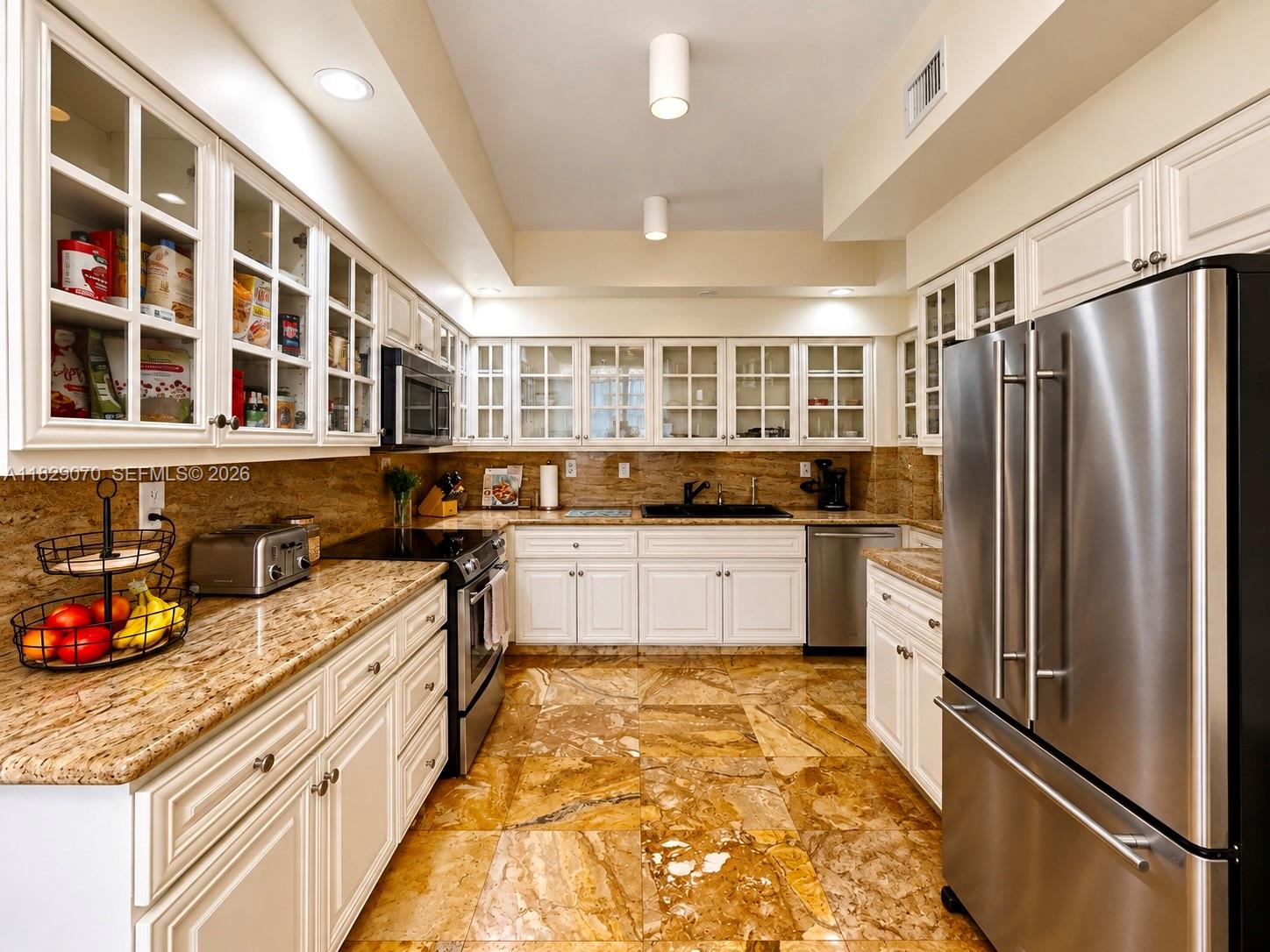3700 Island Boulevard C203 Property Photo 6