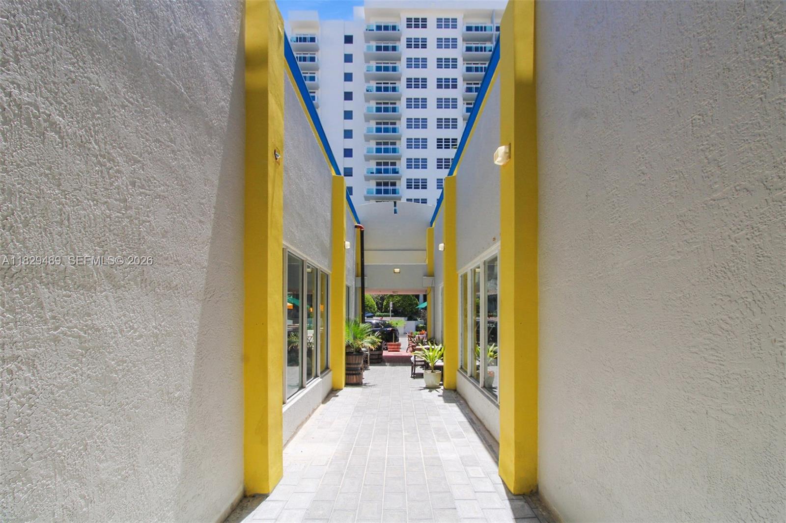 6930 Collins Avenue Co Working Office Property Photo 11
