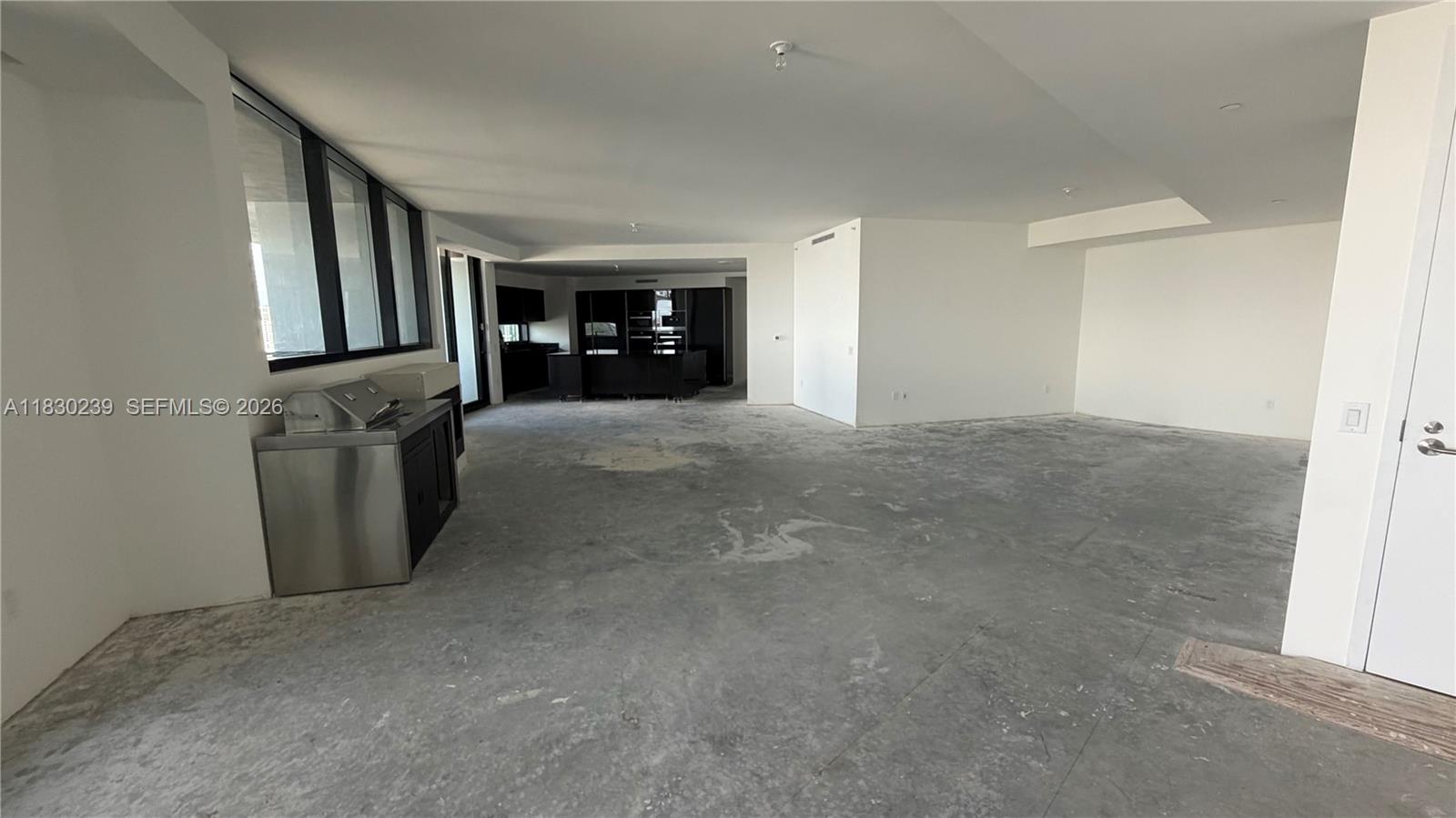 18555 Collins Avenue 2303 Property Photo 2