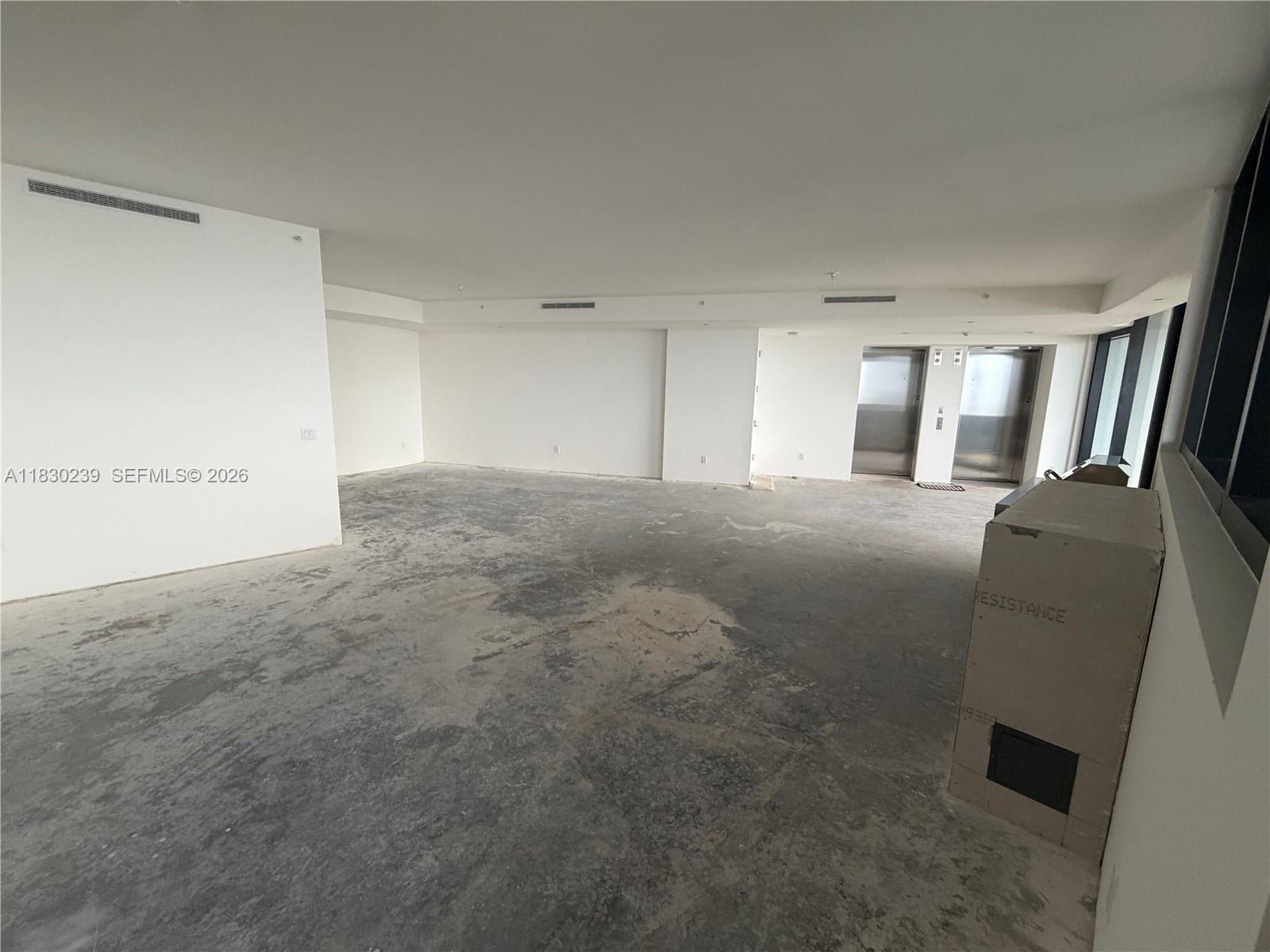 18555 Collins Avenue 2303 Property Photo 4