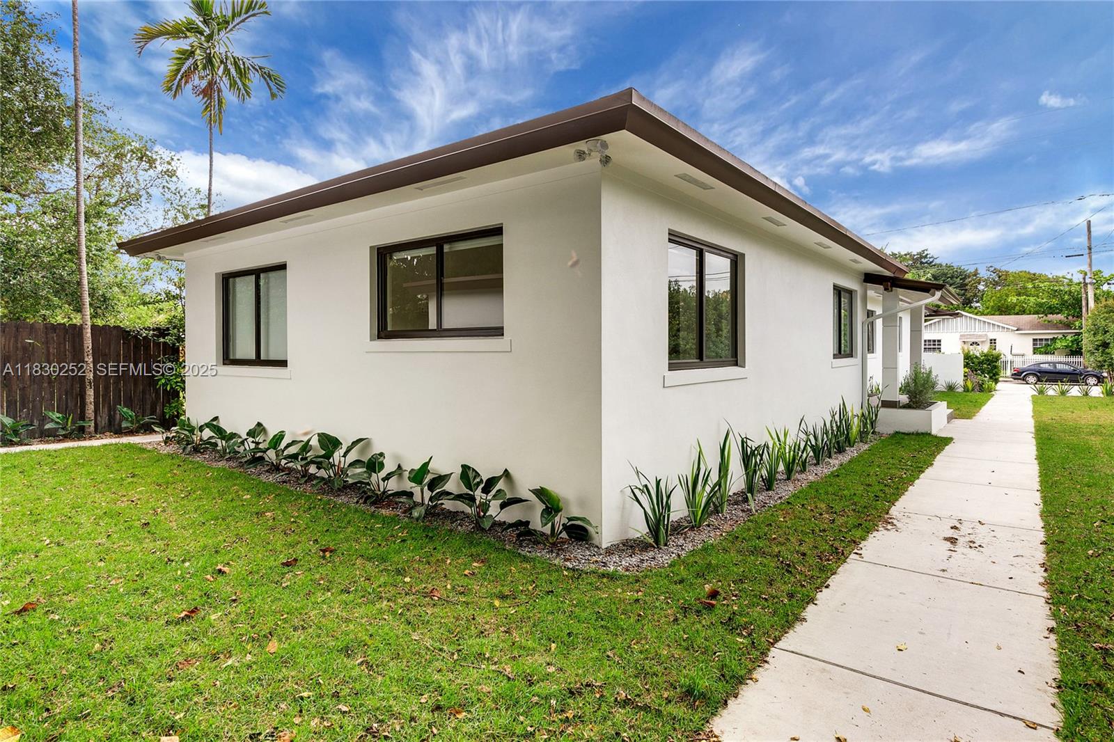 36 Nw 52nd Street Property Photo 4