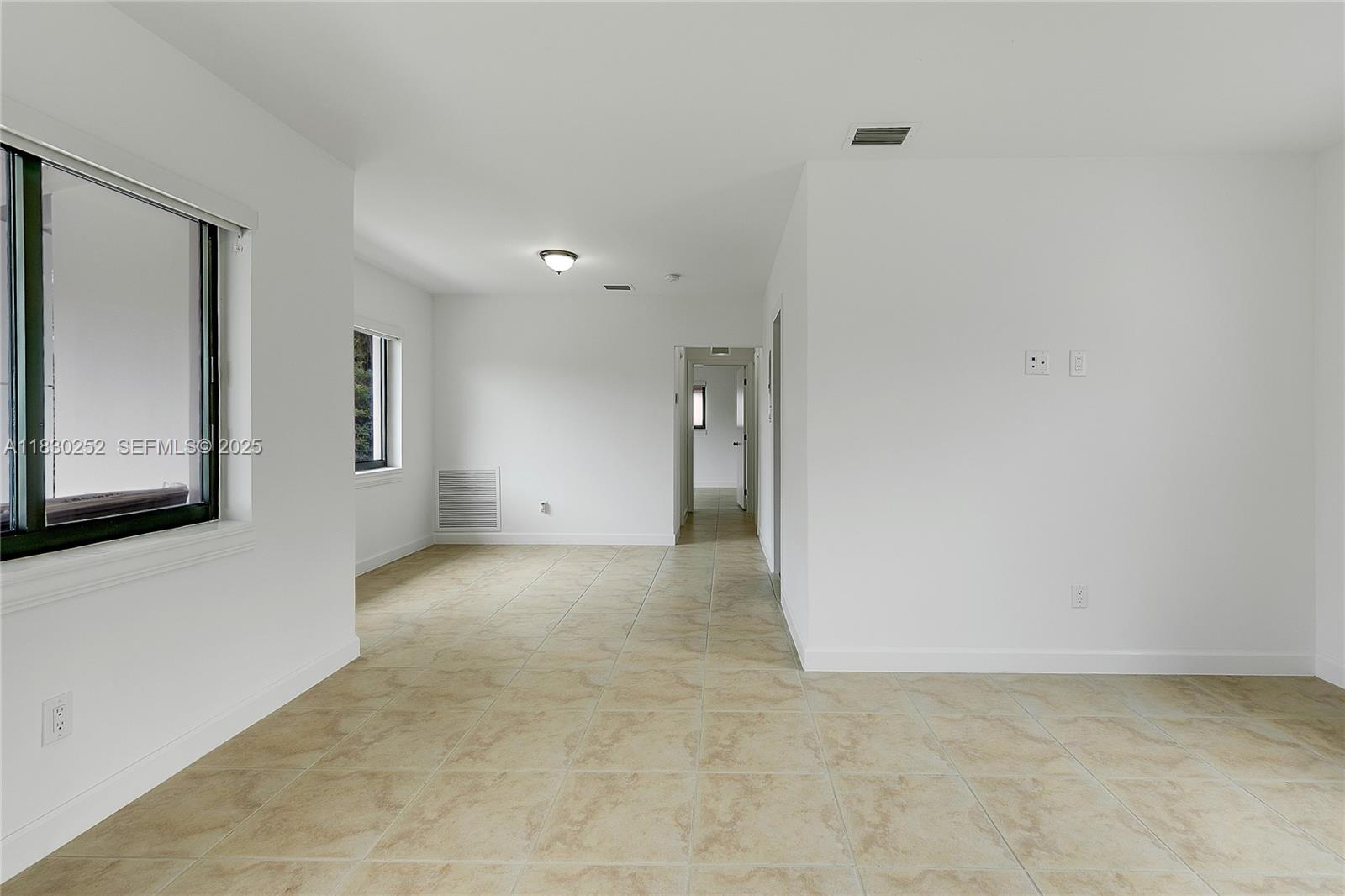 36 Nw 52nd Street Property Photo 18