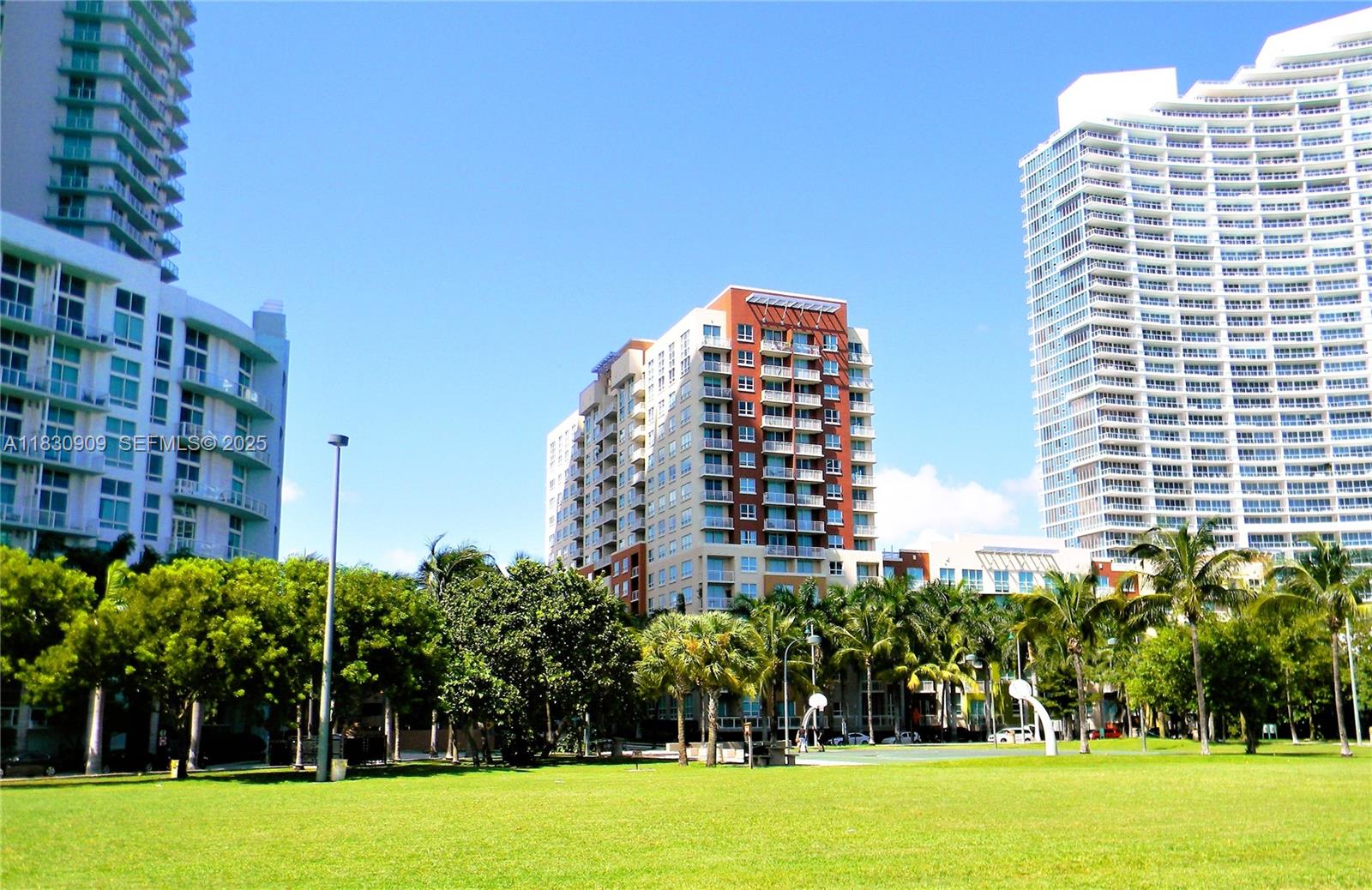 2000 N Bayshore Drive 509 Property Photo 2