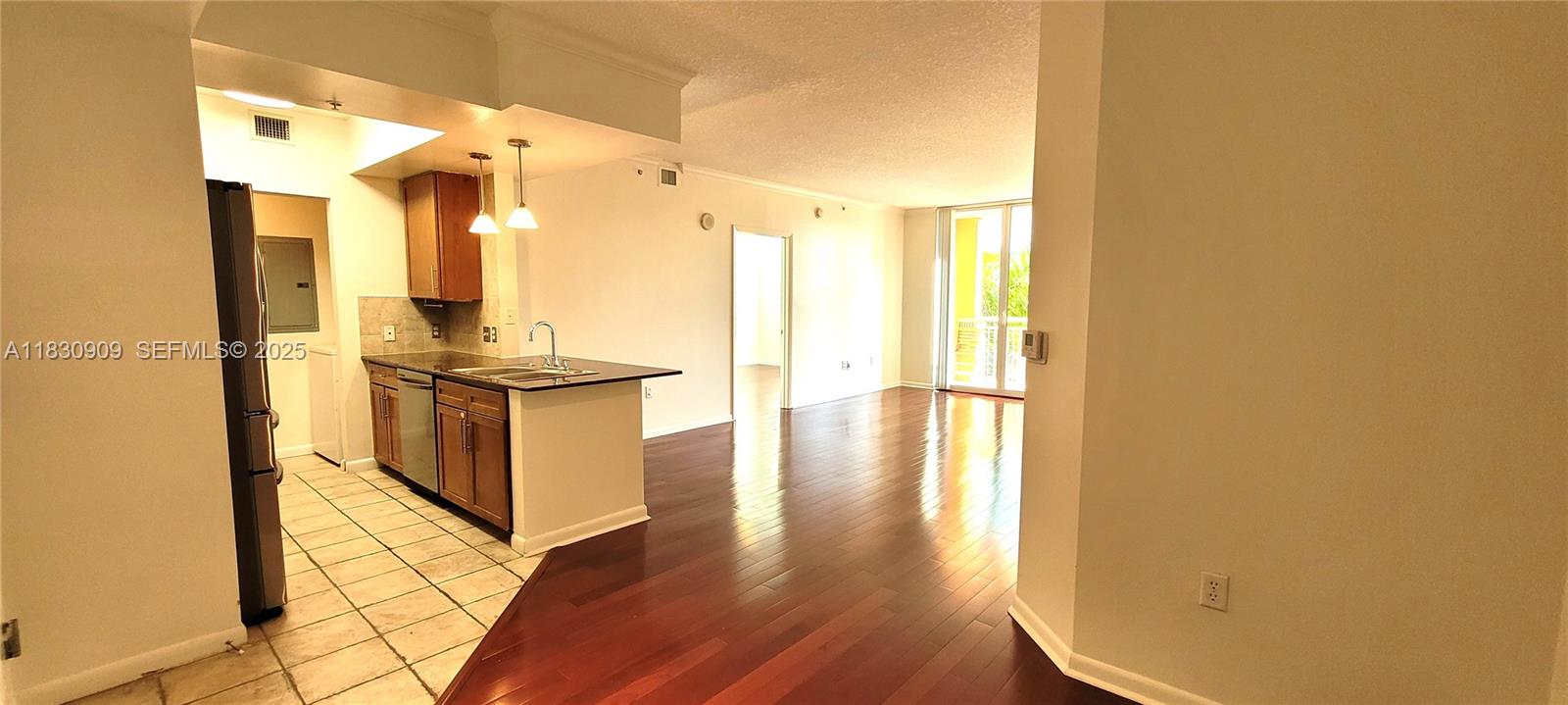 2000 N Bayshore Drive 509 Property Photo 9