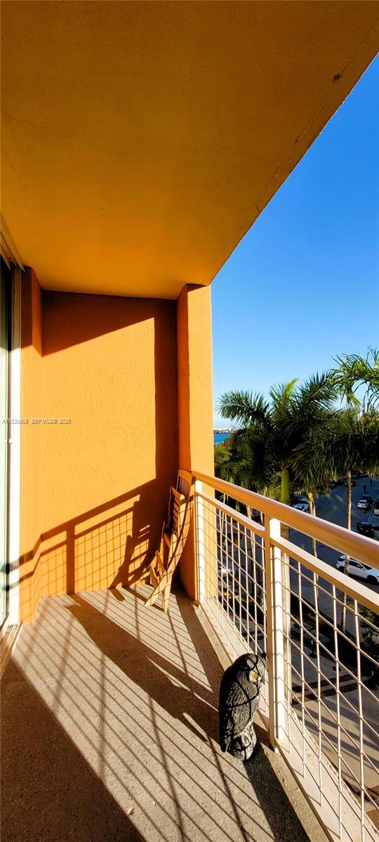 2000 N Bayshore Drive 509 Property Photo 26