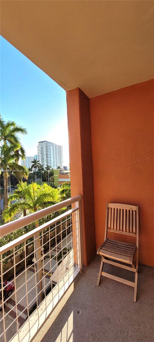 2000 N Bayshore Drive 509 Property Photo 28