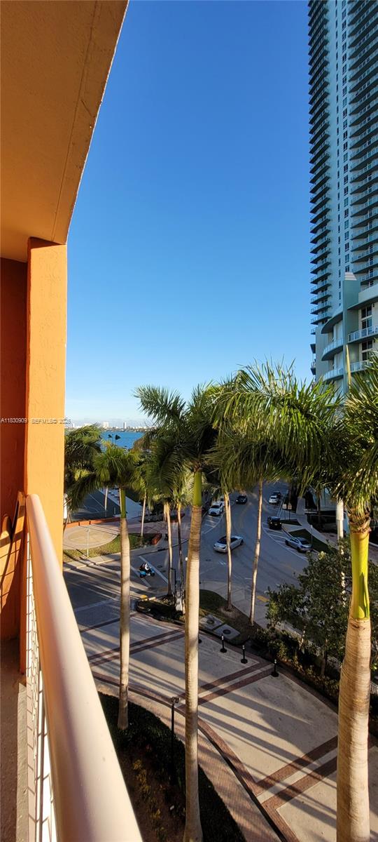 2000 N Bayshore Drive 509 Property Photo 29