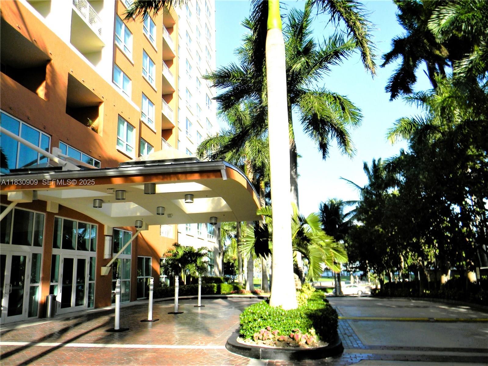 2000 N Bayshore Drive 509 Property Photo 80