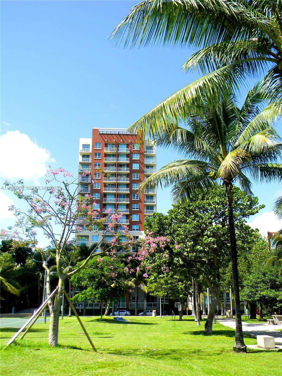2000 N Bayshore Drive 509 Property Photo 82