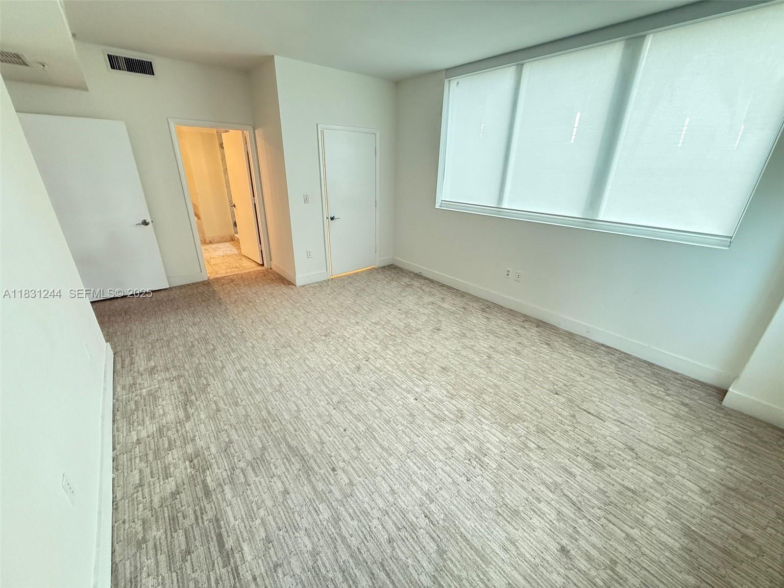 244 Biscayne Boulevard 908 Property Photo 8