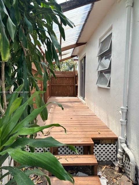 42 Se 10th Terrace Property Photo 4