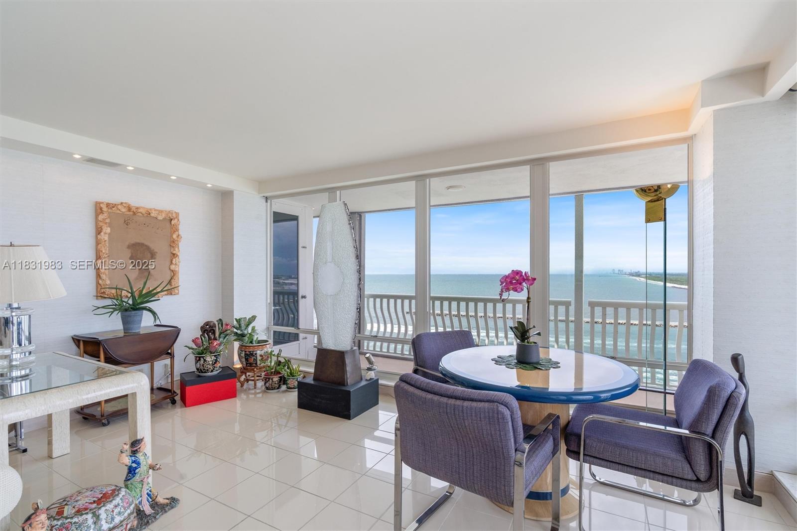 2200 S Ocean Lane 1501-2 Property Photo 14